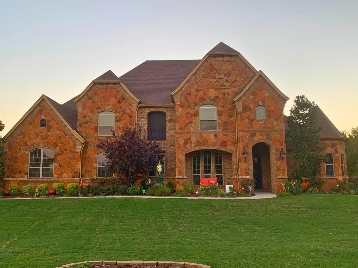 Brick home in the Dallas–Fort Worth area with new replacement windows