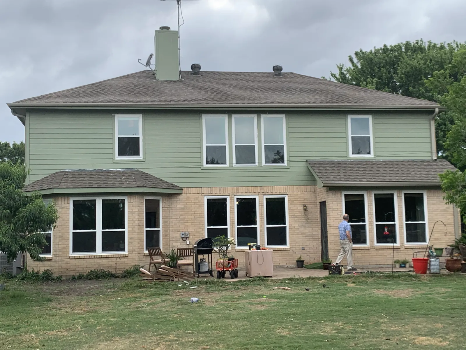 Energy-efficient replacement windows with Low-E glass on a DFW home